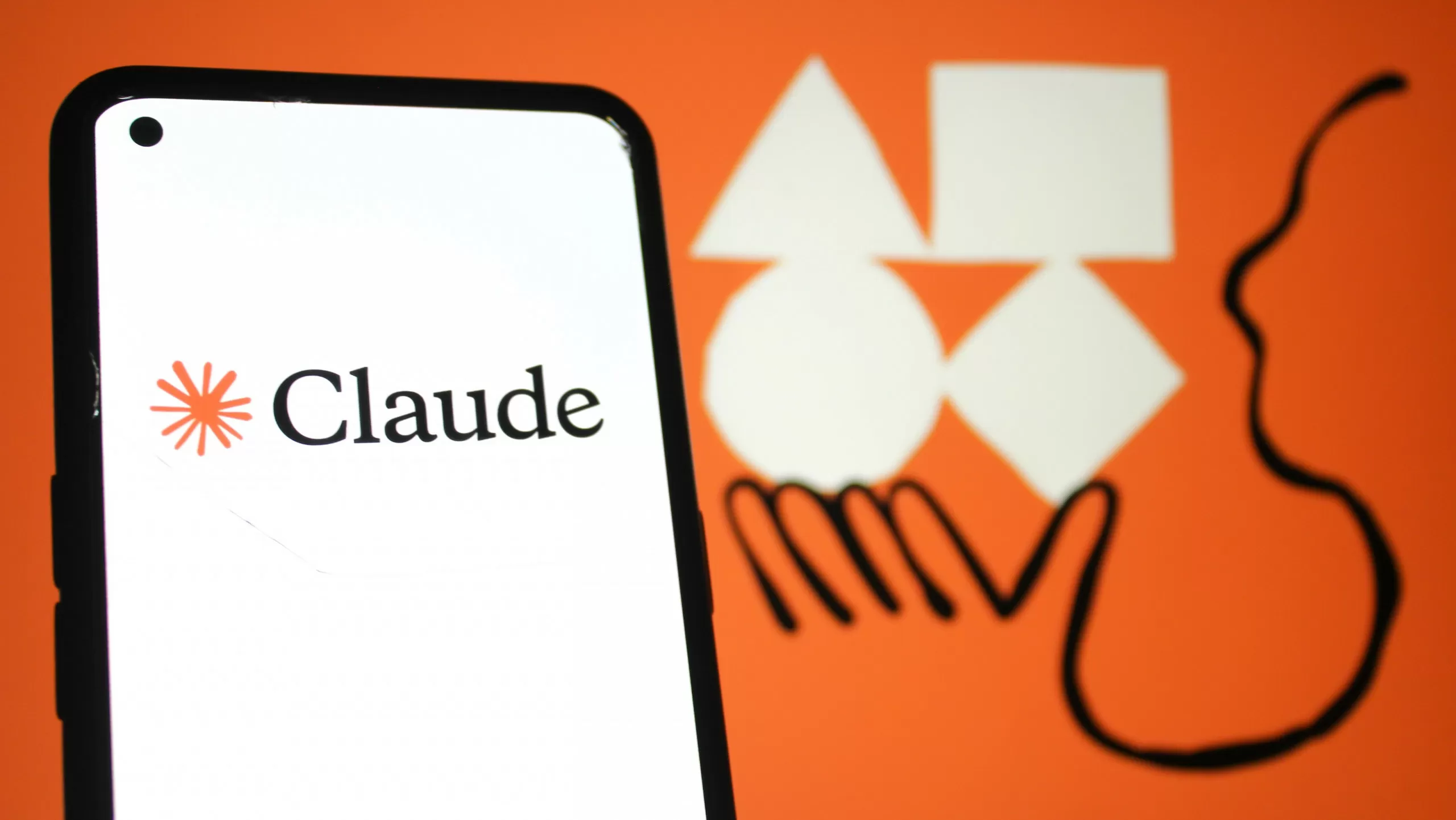 Anthropic atualiza ‘constituição’ do Claude e abre debate sobre consciência da IA