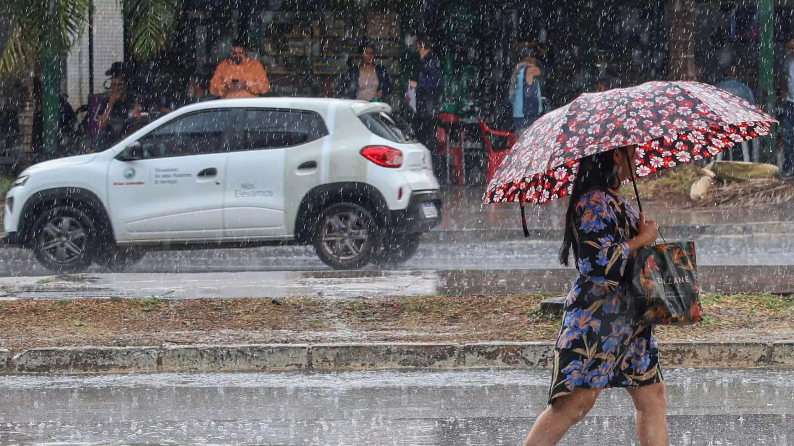Frente fria vira a chave do verão e deve trazer dias seguidos de chuva ao Brasil