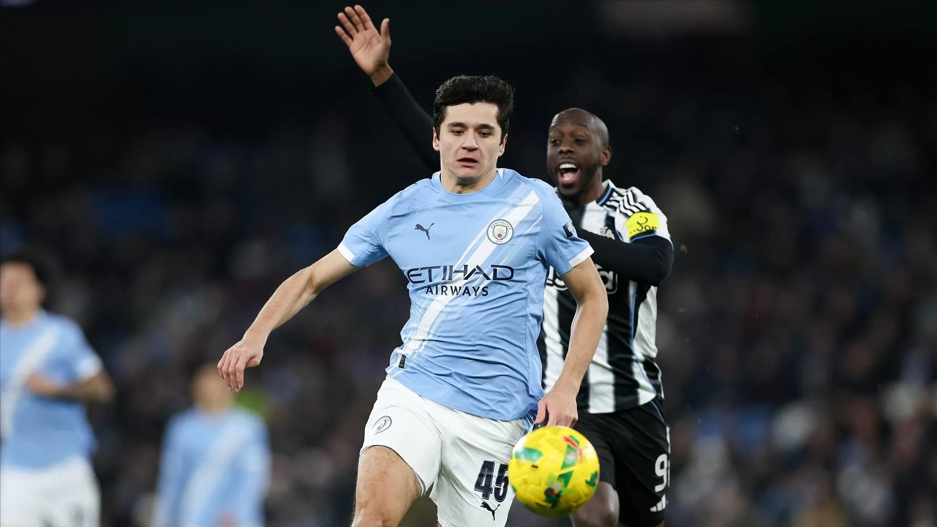 Manchester City defronta Arsenal na final da Taça da Liga