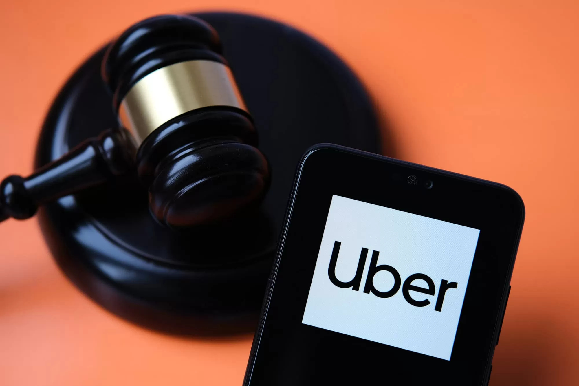Júri dos EUA responsabiliza Uber por agressão sexual cometida por motorista