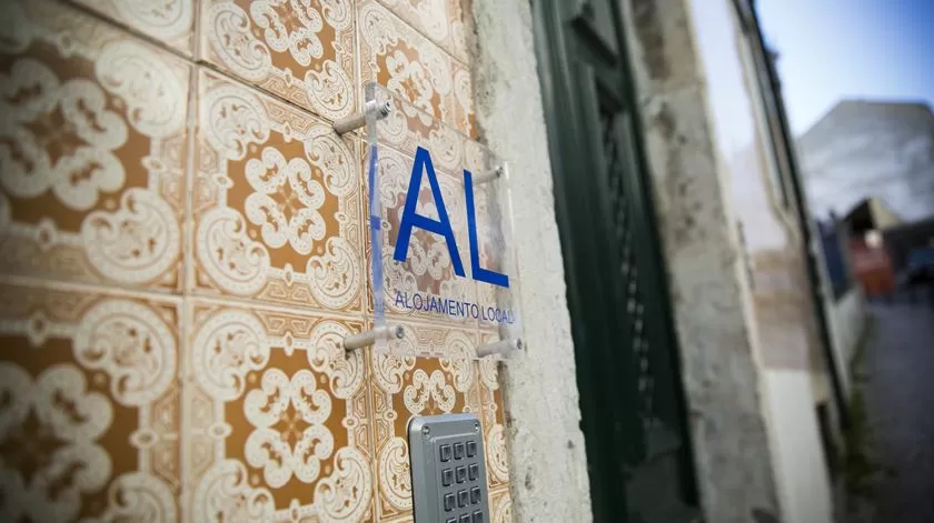 Lisboa cancelou cerca de 6.700 licenças de alojamento local e BE alerta para novos registos