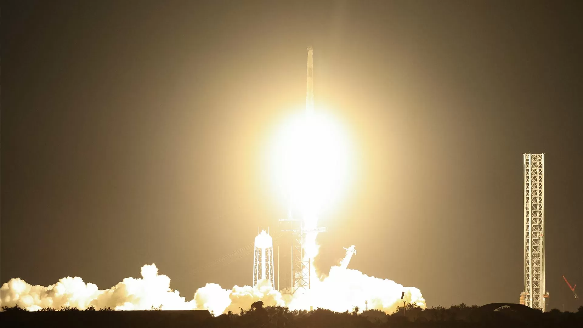 SpaceX passa a priorizar cidade autossustentável na Lua e adia plano para Marte