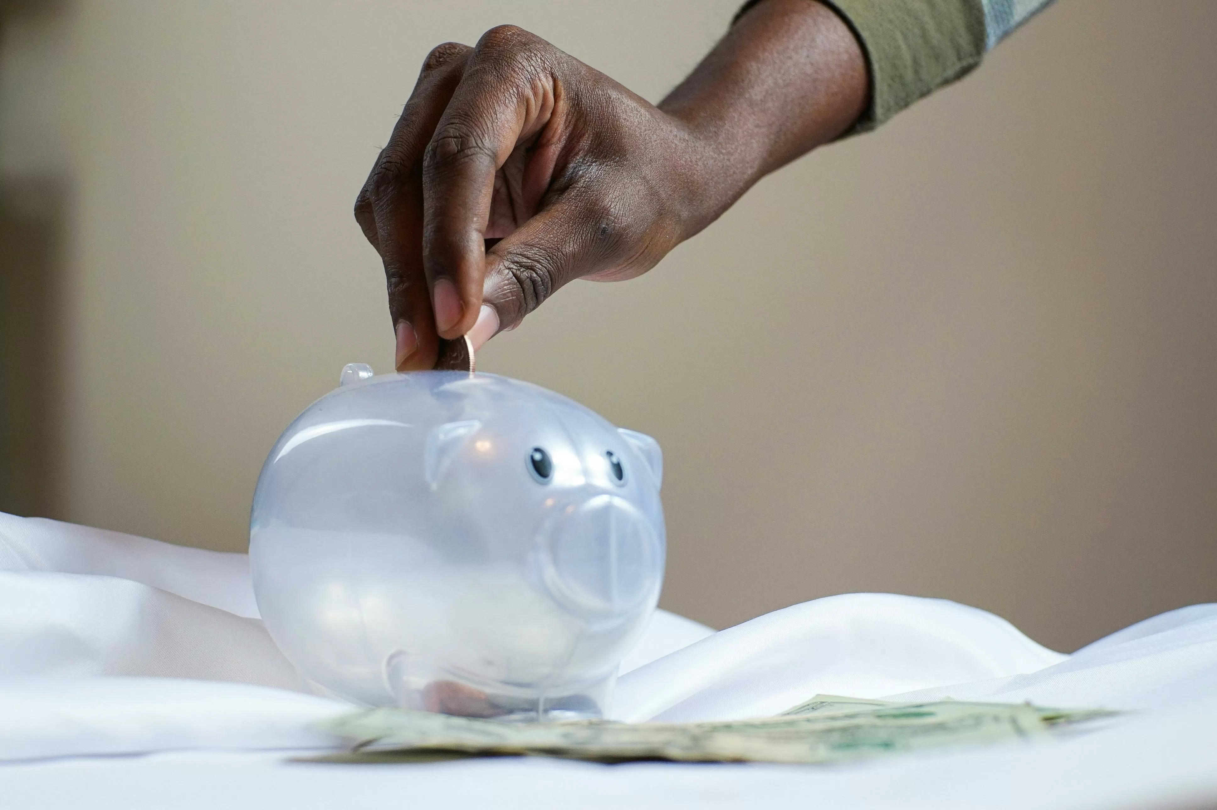 FIIs XPML11, SNEL11 e ALZR11 pagam dividendos hoje; veja valores