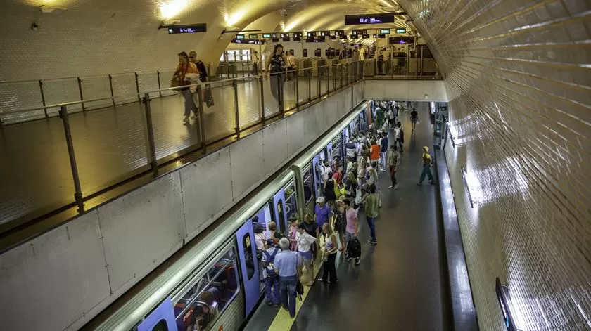 Metro de Lisboa aplica medidas preventivas que podem gerar atrasos neste sábado