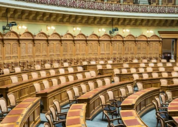 “Experiências positivas na Política: Inspiração e Motivação Social”