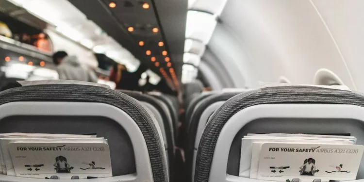 “Economia: a ciência do desenvolvimento e bem-estar”