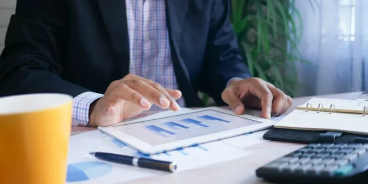 “TEODORO BASTOS DE ALMEIDA: O Poder das Finanças”