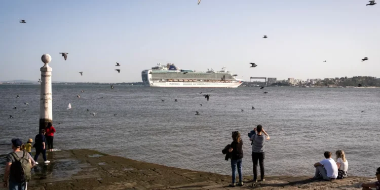 Scope mantém “rating” de Portugal em A- e revê em alta perspetiva para positiva