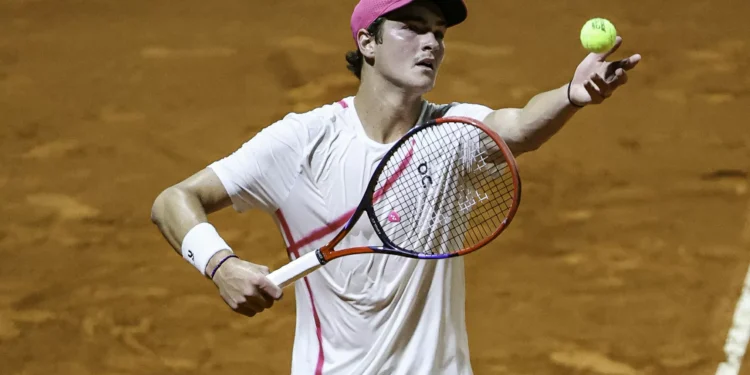 XP vai patrocinar João Fonseca, uma das maiores promessas do tênis nacional