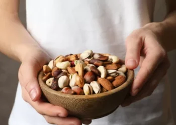 Para perder peso e diminuir o colesterol, aposte nestes sete alimentos