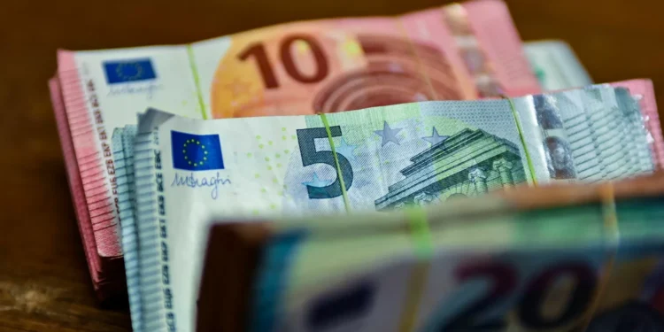 Dívida externa líquida cai para 50% do PIB em junho e atinge valor mais baixo desde 2005