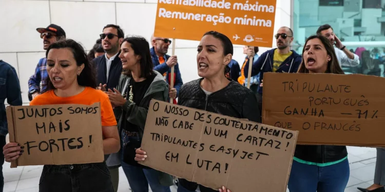 EasyJet cancela mais de metade dos voos nos dias de greve de tripulantes