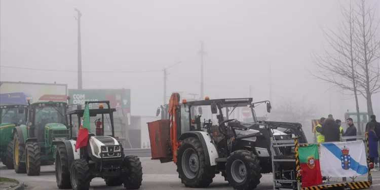 “Reconfiguração do mundo agrícola só lá vai com convergência e diálogo, não com braços de ferro”
