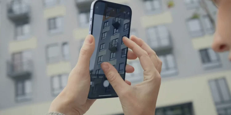 Aplicativo de iPhone promete melhorar suas fotos sem IA