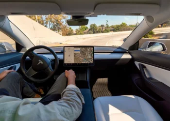 Tesla toma mais um processo por morte com Autopilot envolvido