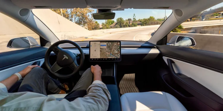 Tesla toma mais um processo por morte com Autopilot envolvido