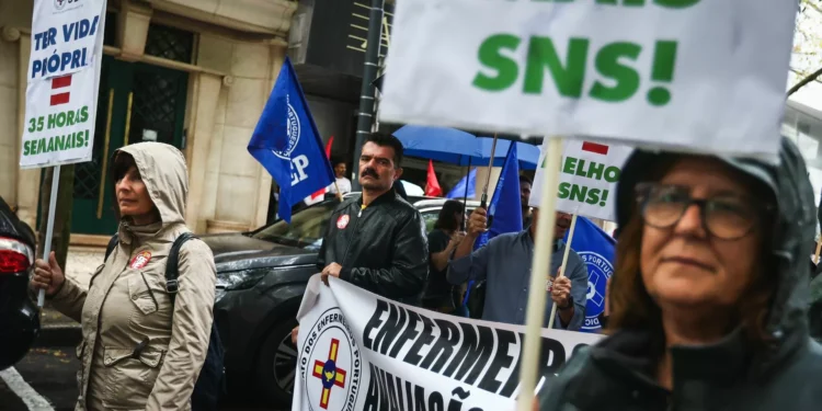 Sindicato dos enfermeiros fala em adesão de 60 a 70%