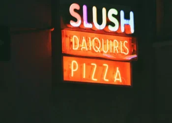 “O luxo e as praias da Costa del Sol”