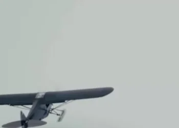 Perus caem do céu no Alasca: veja como famílias isoladas recebem ajuda