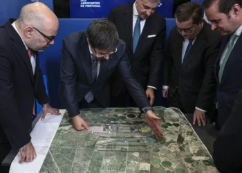 “Nem um euro”? Governo já admite custos do novo aeroporto para os portugueses