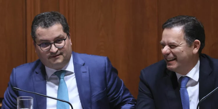 Projeções para PIB ficam abaixo da estimativa do Orçamento