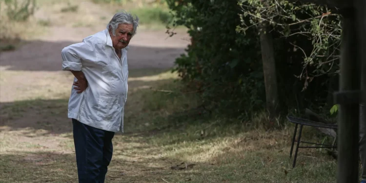 Pepe Mujica anuncia: “Estou a morrer”