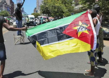 Tiroteio na casa de assessor de Venâncio Mondlane gera novos protestos em Maputo