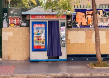 “Explorando a Costa del Sol: Praias, Cultura e Investimentos”