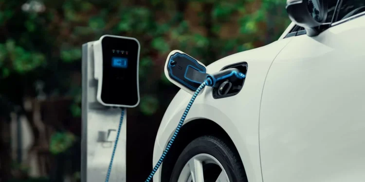 Governo dos EUA desativa estações de recarga de veículos elétricos