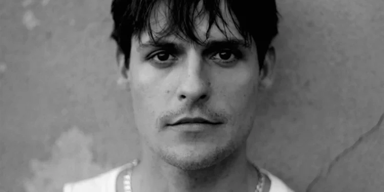 Carloto Cotta acusado de violação e sequestro