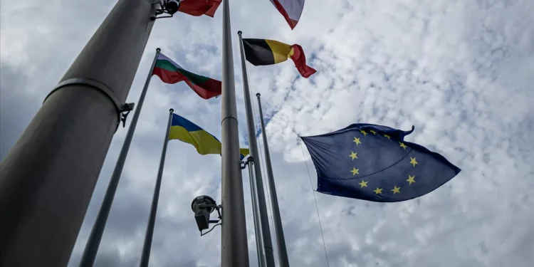 Taxa de inflação da zona euro baixou em fevereiro