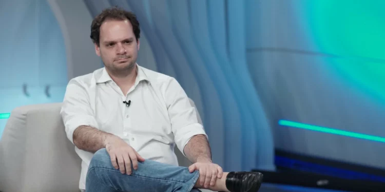 ‘Anomalias’ de FIIs pagando IPCA+20% acabaram, mas há oportunidades, diz Tiago Reis