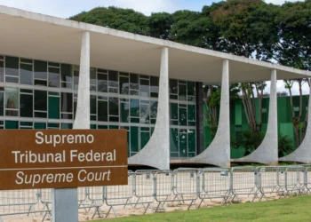 Em evento, Lula provoca “dono de empresa americana”: “Acha que pode tudo”