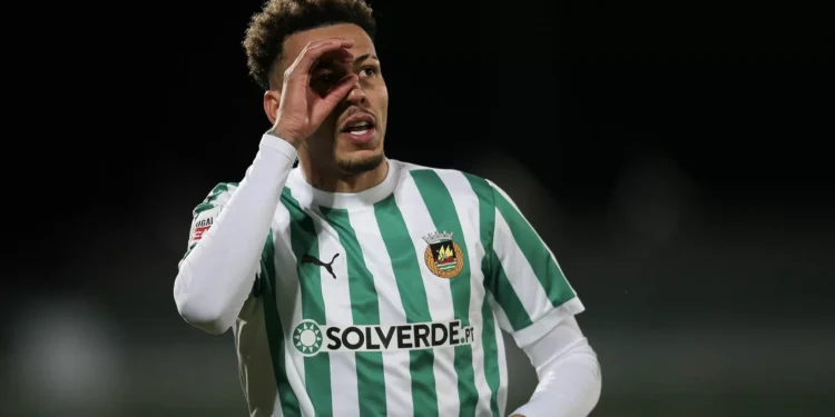 Braga perde e deixa fugir pódio