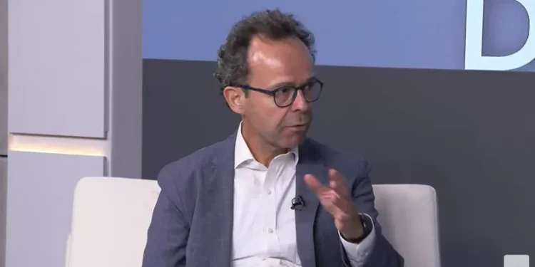 Instabilidade mundial requer posições mais curtas em setores mais seguros, diz gestor