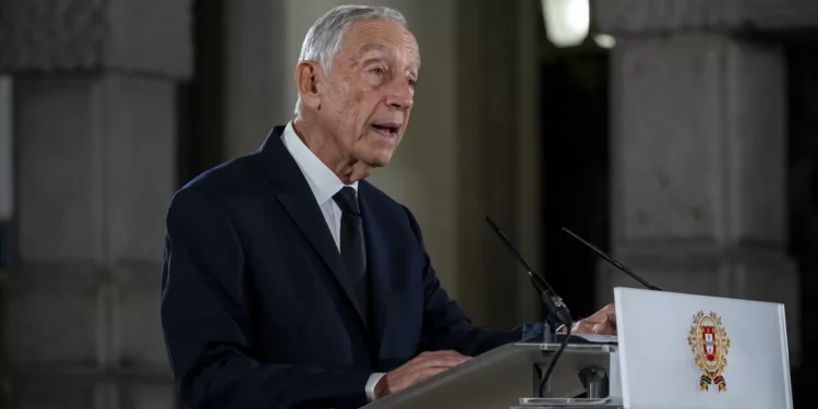 Marcelo promulga regime de faltas justificadas a pessoas que sofram de endometriose