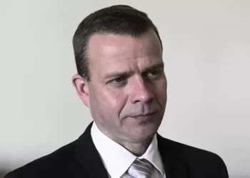 Finlândia abandona tratado anti-minas pessoais e aumenta orçamento militar até 2029