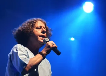 Cantora Cristina Buarque, irmã de Chico, morre aos 74 anos