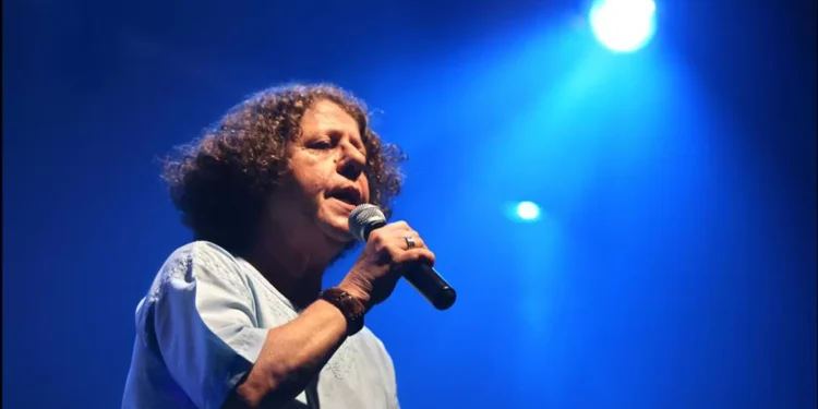 Cantora Cristina Buarque, irmã de Chico, morre aos 74 anos