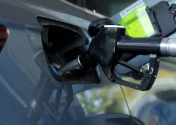 Preços dos combustíveis com forte queda esta semana