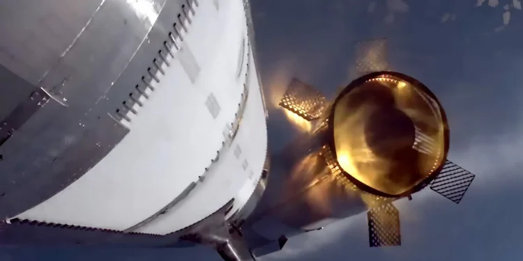 Starship: FAA aprova investigação da SpaceX sobre explosão do foguete em voo de teste