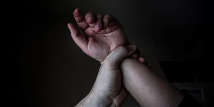 Conselho da Europa diz que há “sanções brandas” em casos de violência doméstica em Portugal