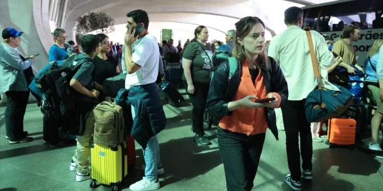 Aeroporto do Porto. Voos cancelados por nevoeiro e sistema inoperacional