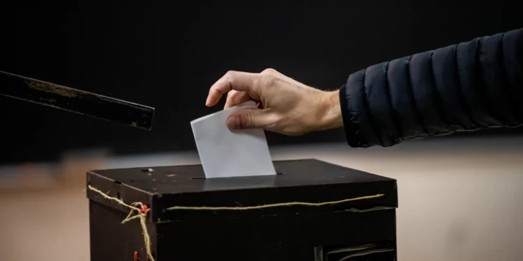 Mais de um terço dos empresários da ACEGE não acredita numa maioria estável