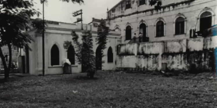 Maior cemitério de escravizados pode estar em estacionamento na Bahia