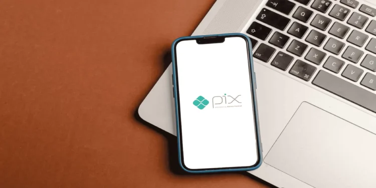 Pix fora do ar? Usuários relatam problemas no sistema de pagamentos nesta quinta-feira (22)