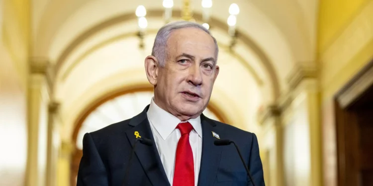 Netanyahu garante que guerra vai continuar após libertação de refém