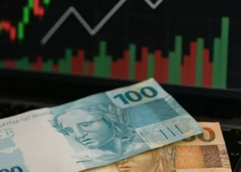 Renda fixa em alta: curso gratuito ensina como aproveitar o juro de 15% ao ano 