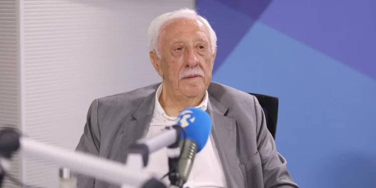 Notícia Renascença. “Rei dos Frangos” tem nova proposta para vender ações do Benfica