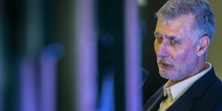 Gouveia e Melo condena episódios de violência e apela à união dos portugueses